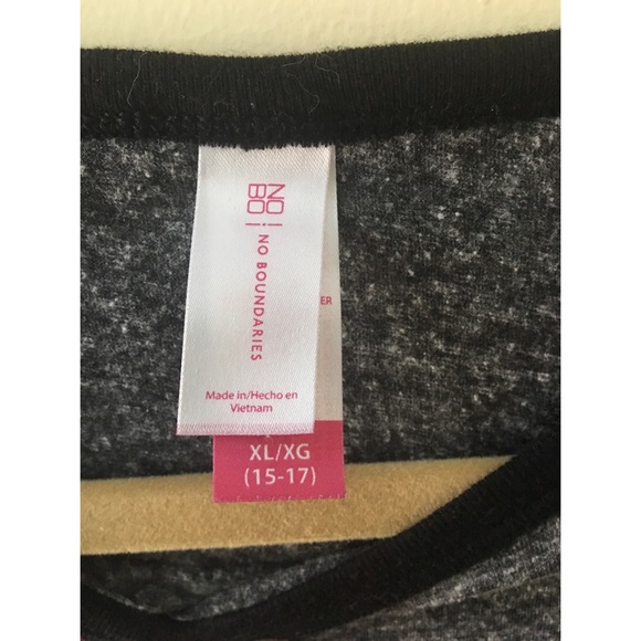 Cropped Tee - Picture 3 of 3